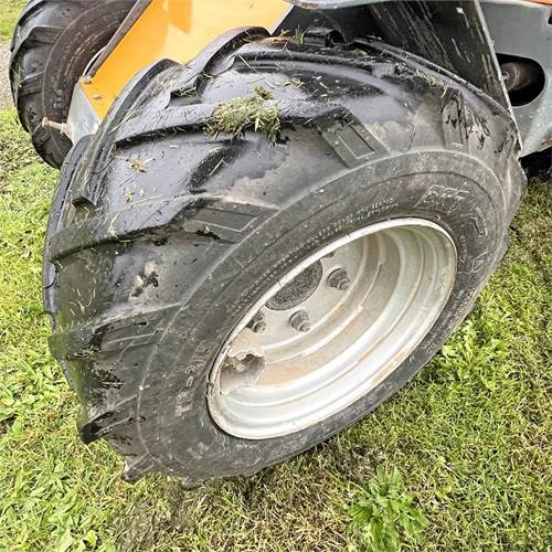 Mini carregadeira Giant D254SW: foto 25 Mini carregadeira Giant D254SW: foto 25