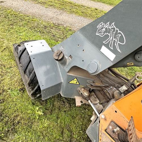 Mini carregadeira Giant D254SW: foto 24 Mini carregadeira Giant D254SW: foto 24