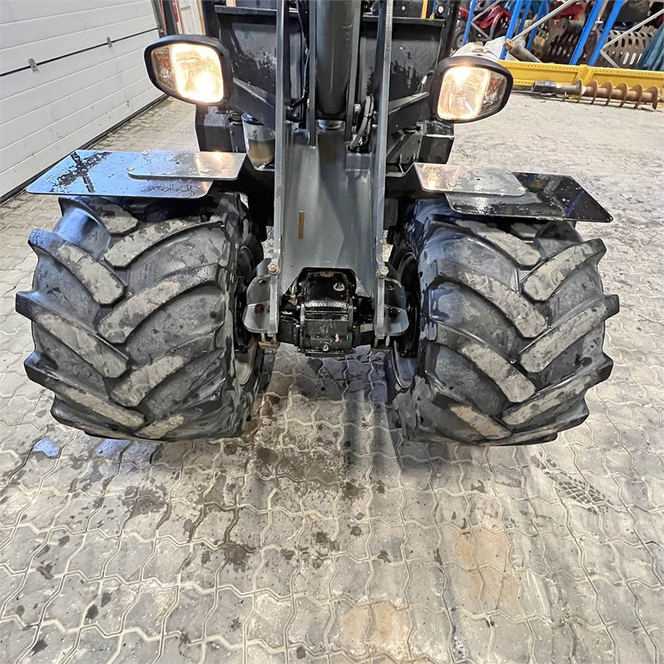 Carregadeira de rodas Giant V452T X-Tra HD: foto 28