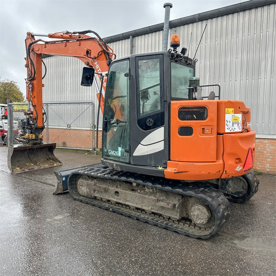 Hitachi ZX85 USB-6 - Mini escavadeira: foto 2 Hitachi ZX85 USB-6 - Mini escavadeira: foto 2