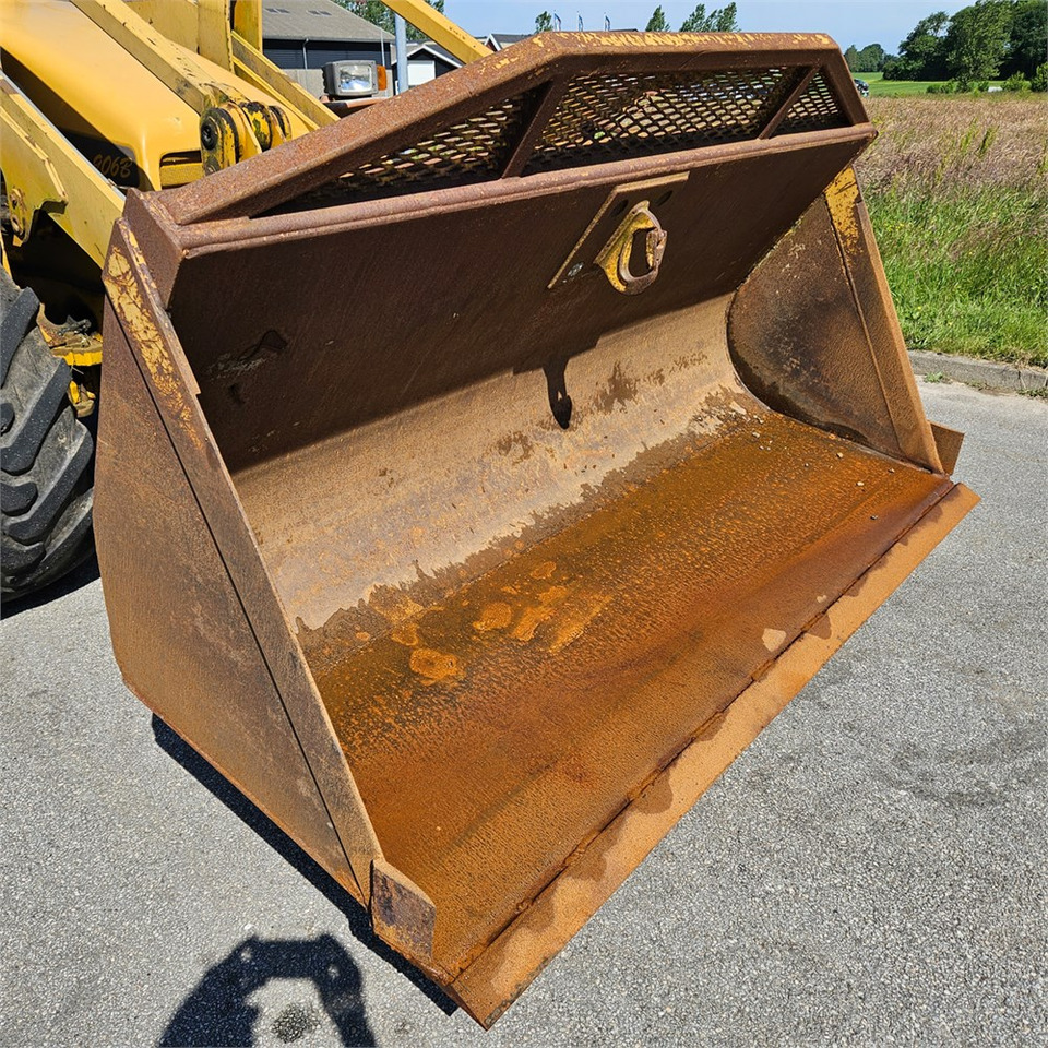 Retroescavadeira Hydrema 906 B: foto 28