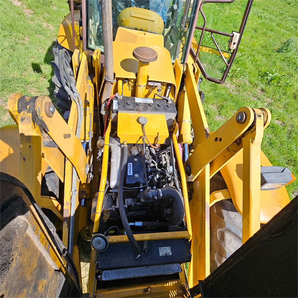 Retroescavadeira Hydrema 906C: foto 28