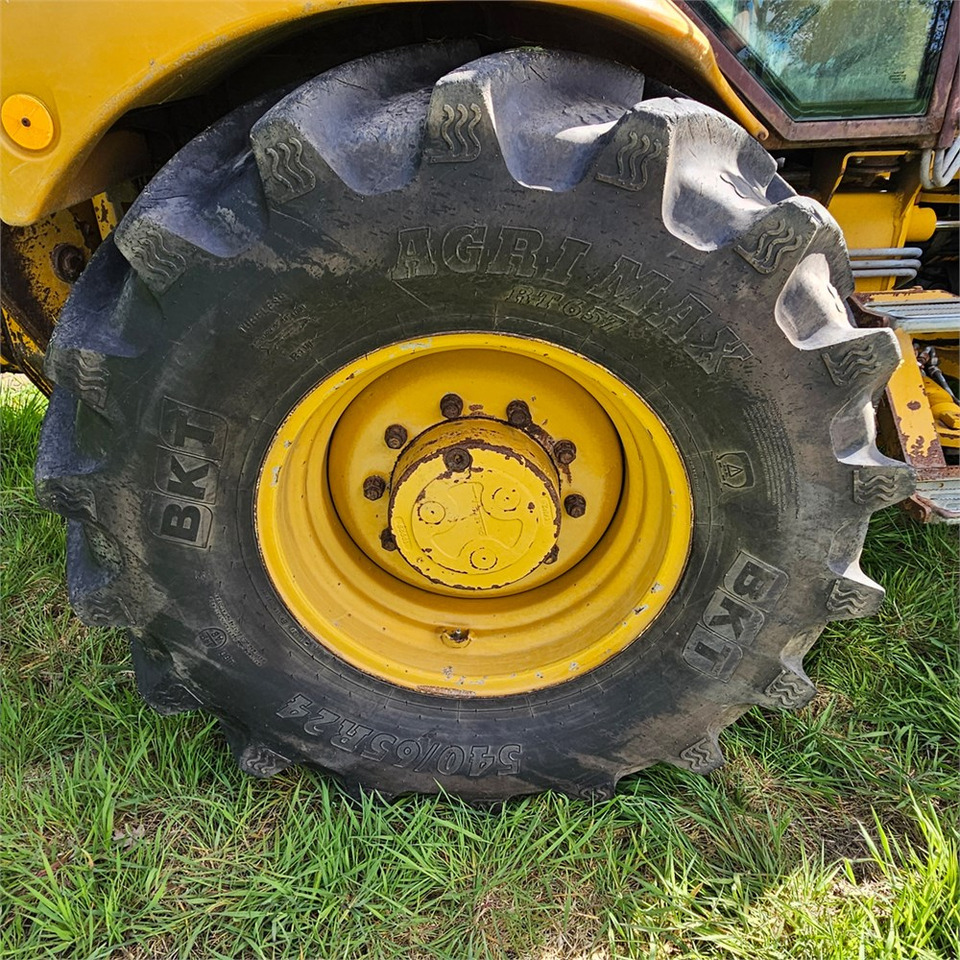 Retroescavadeira Hydrema 906C: foto 41