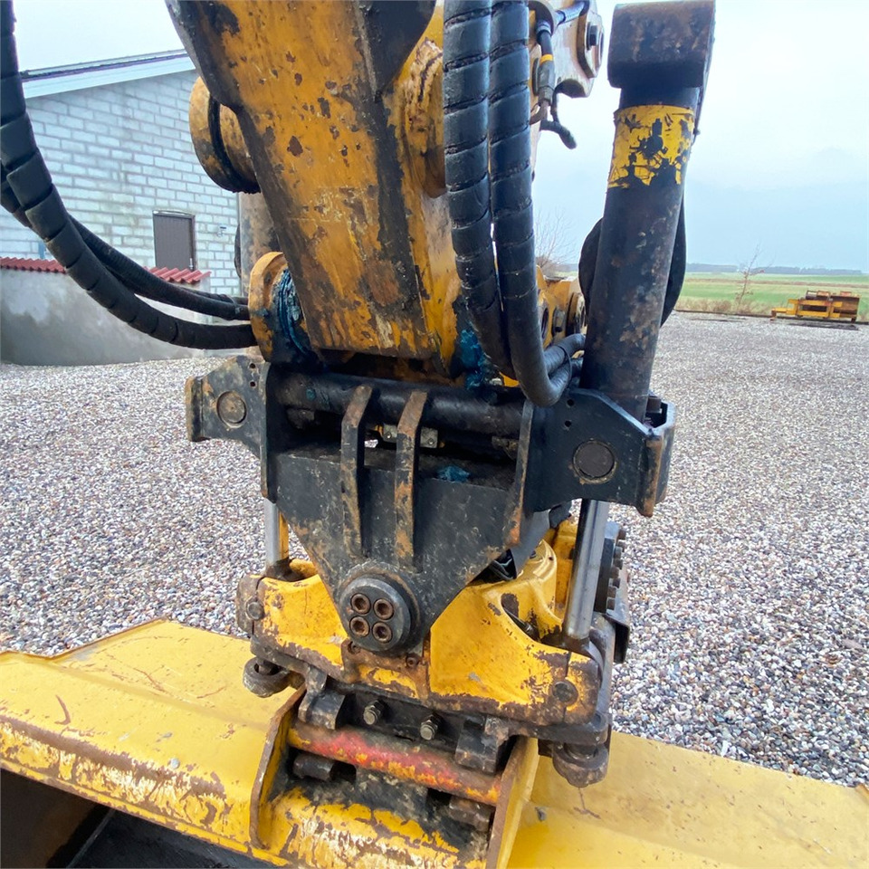 Retroescavadeira Hydrema 926 E: foto 34