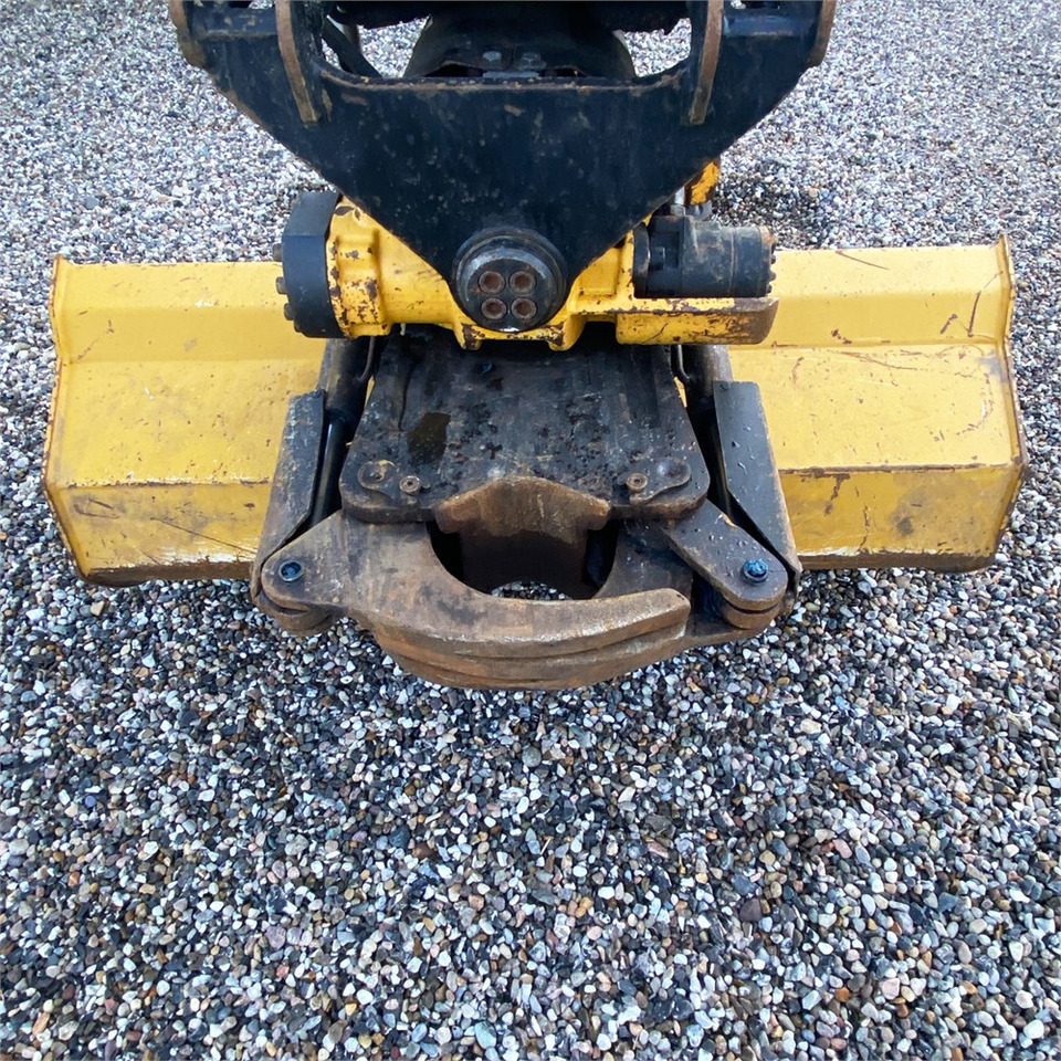 Retroescavadeira Hydrema 926 E: foto 36