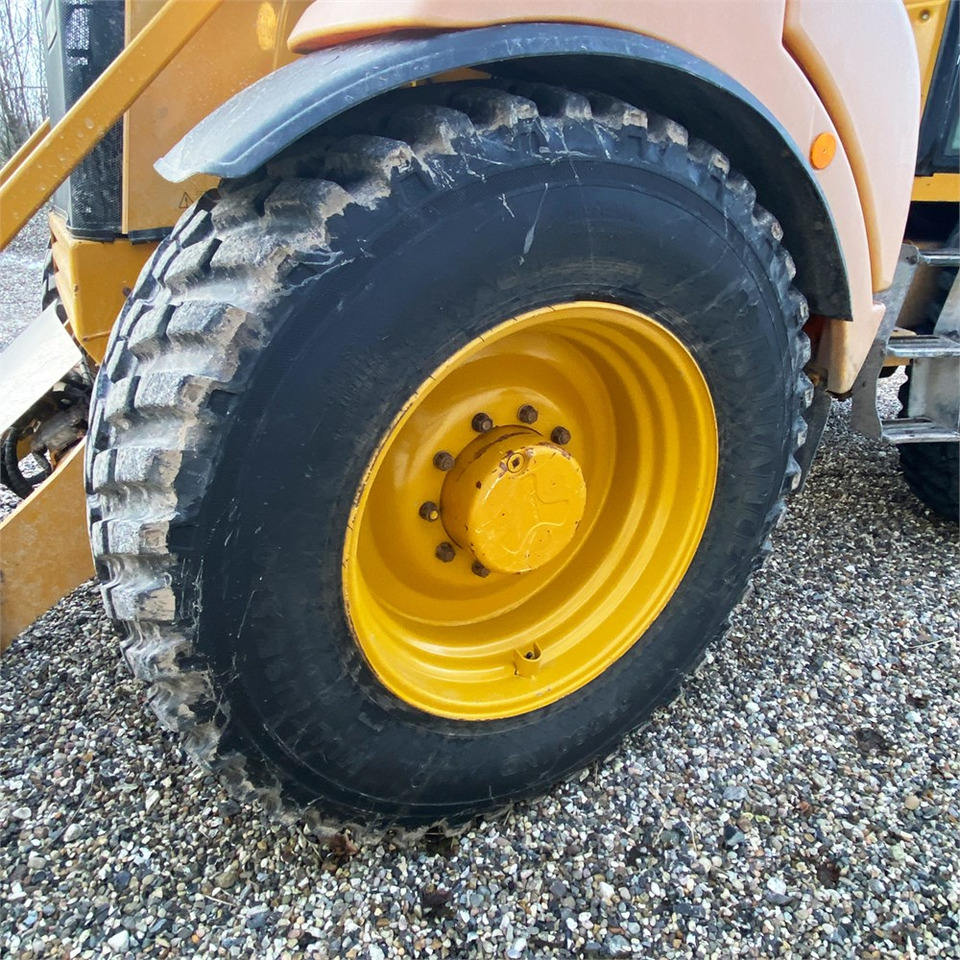 Retroescavadeira Hydrema 926 E: foto 48