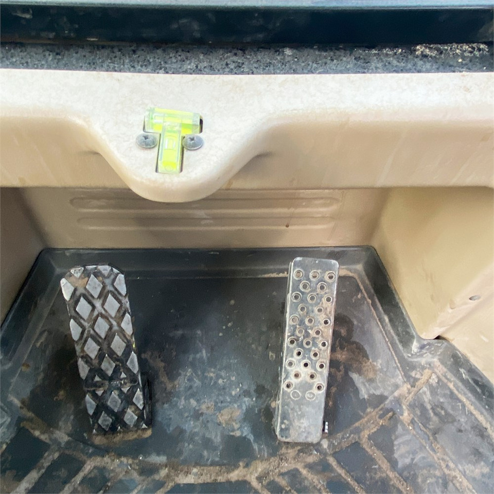 Retroescavadeira Hydrema 926 E: foto 25