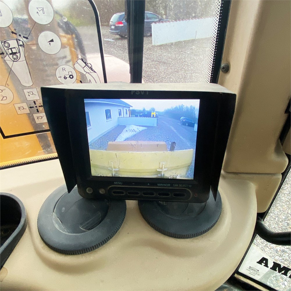 Retroescavadeira Hydrema 926 E: foto 19