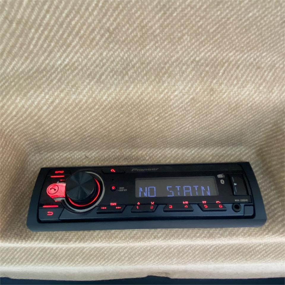 Retroescavadeira Hydrema 926 E: foto 26