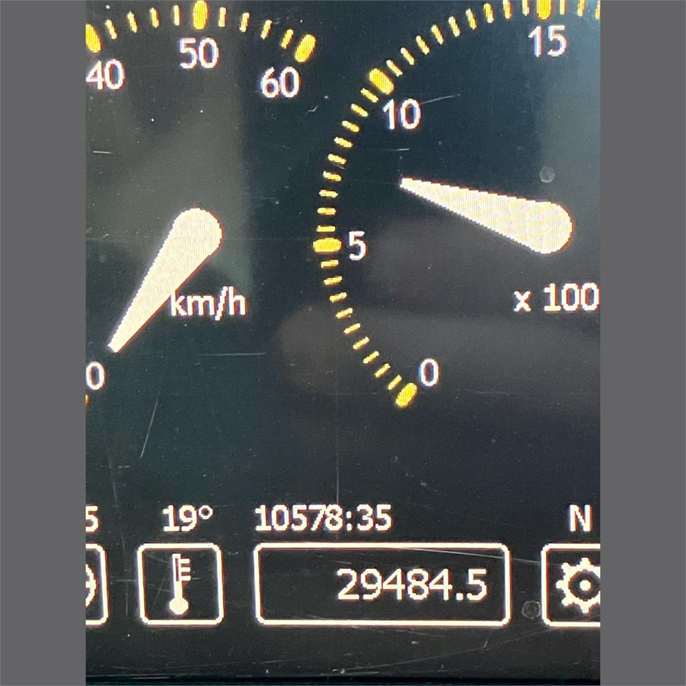 Retroescavadeira Hydrema 926 E: foto 18