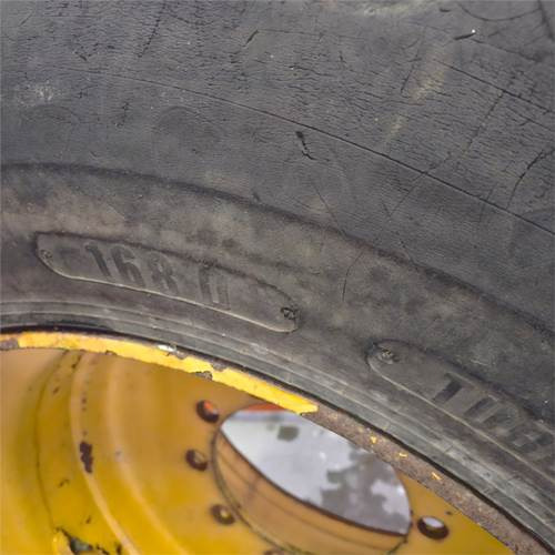 Roda completa de Máquina de construção Hydrema Trelleborg 650/55B30.5.: foto 12