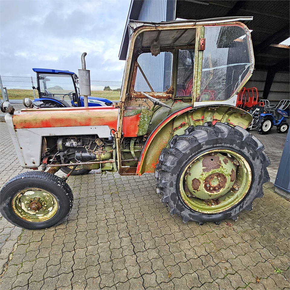 IH 276 - Trator: foto 3 IH 276 - Trator: foto 3