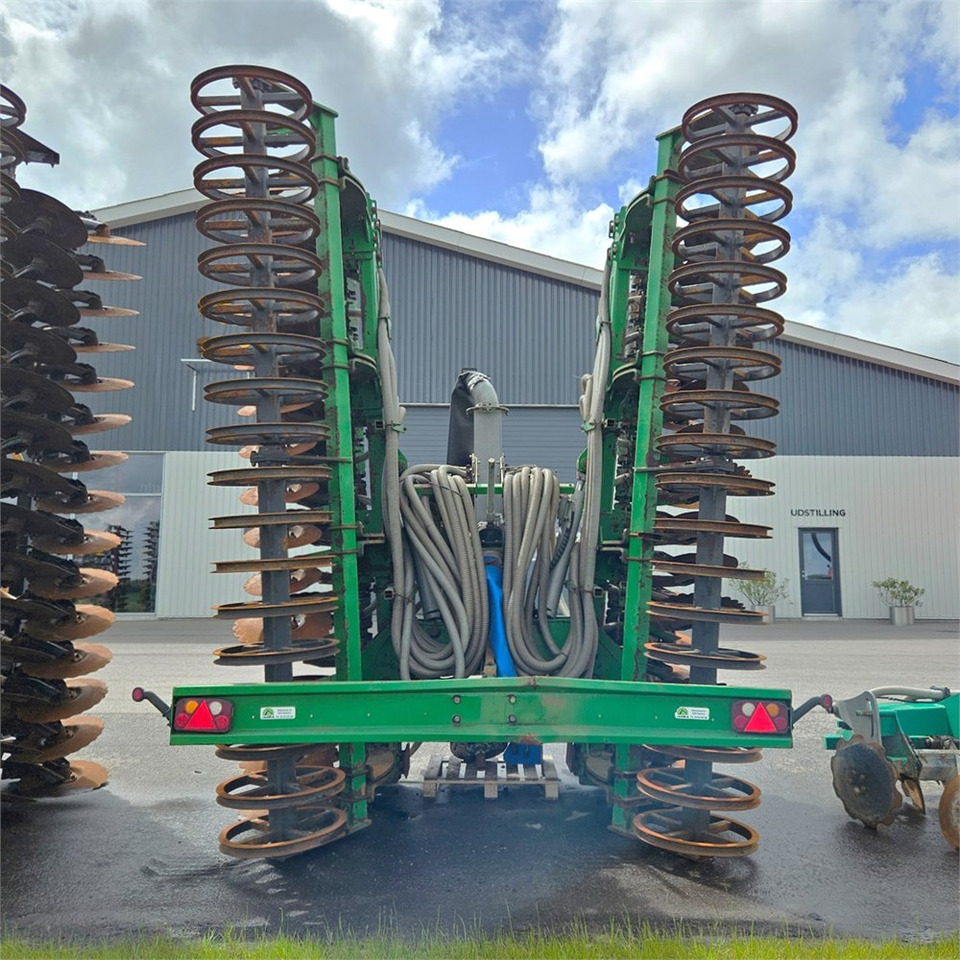 Intertech 7 m - Equipamento de fertilização: foto 1 Intertech 7 m - Equipamento de fertilização: foto 1