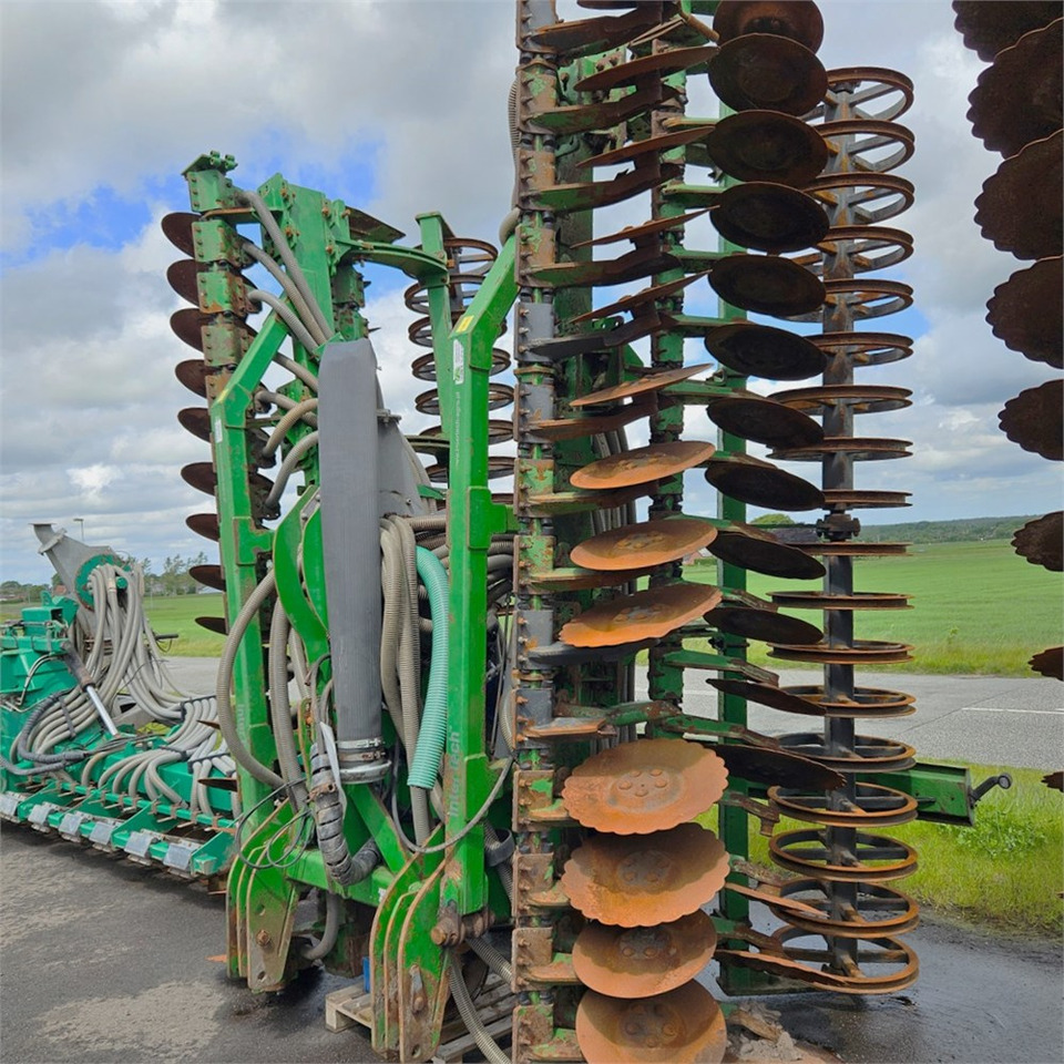 Intertech 7 m - Equipamento de fertilização: foto 2 Intertech 7 m - Equipamento de fertilização: foto 2