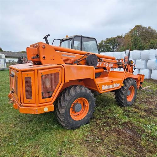 Italmacchine / Terex Lift 2009 - Empilhador telescópico: foto 3 Italmacchine / Terex Lift 2009 - Empilhador telescópico: foto 3