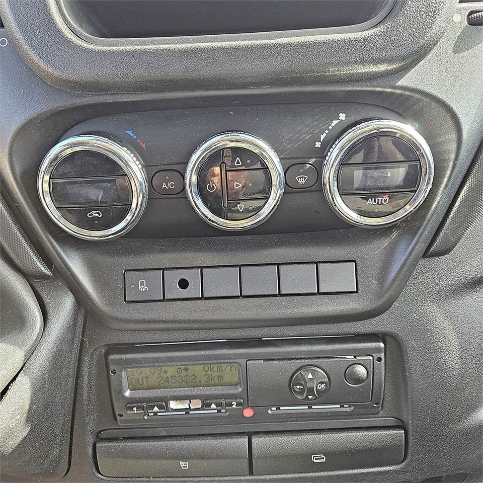 Furgão Iveco Daily 50-170: foto 20
