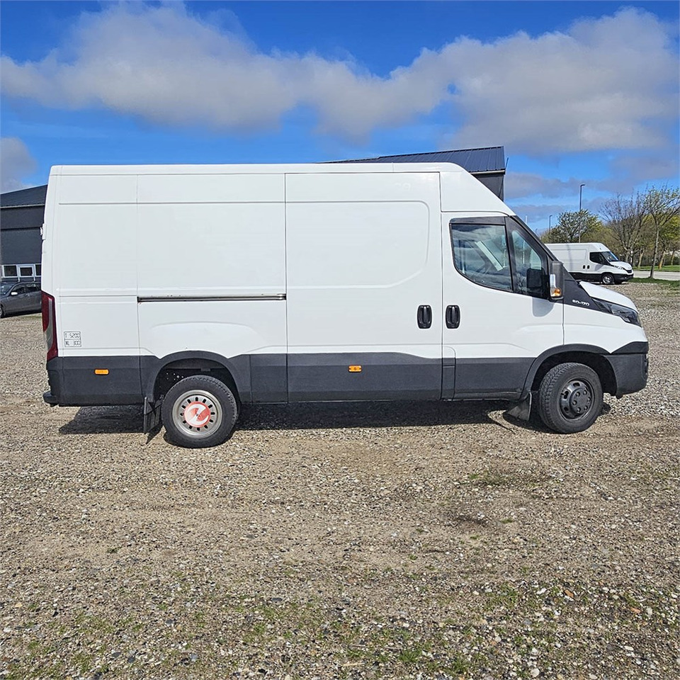 Furgão Iveco Daily 50-170: foto 6