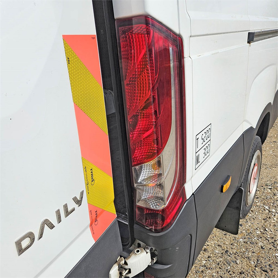 Furgão Iveco Daily 50-170: foto 35