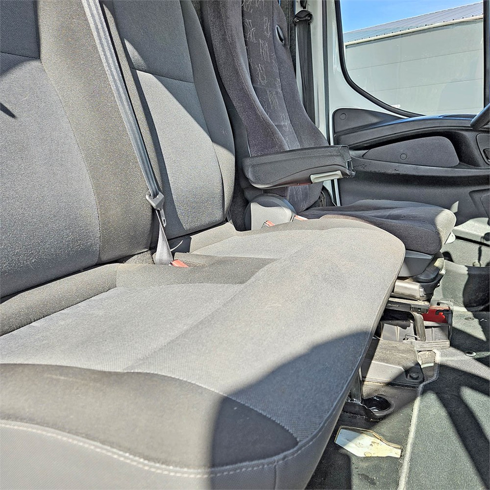 Furgão Iveco Daily 50-170: foto 16