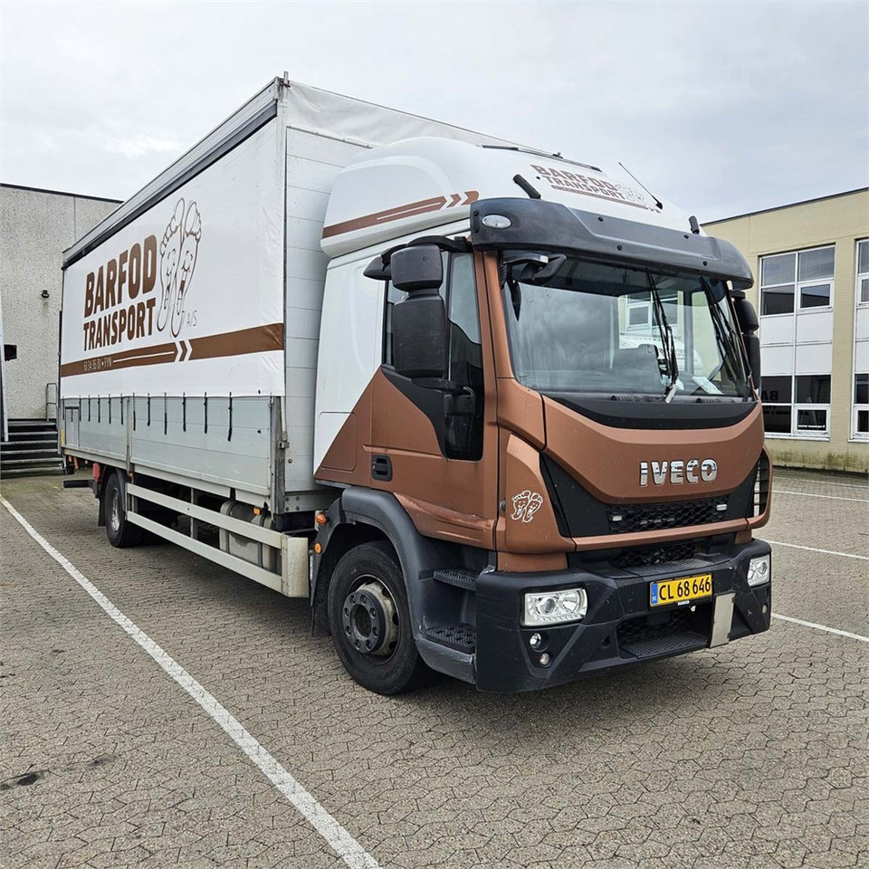 Iveco Eurocargo - Caminhão com lona: foto 1 Iveco Eurocargo - Caminhão com lona: foto 1