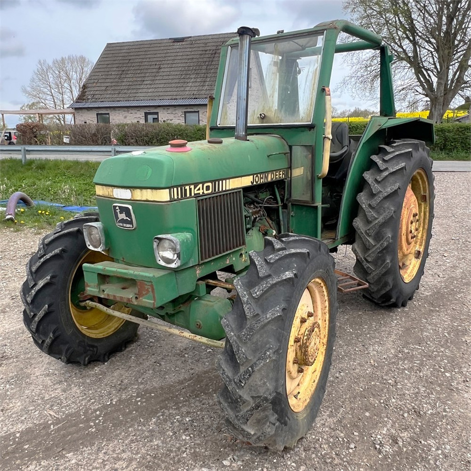 John Deere 1140 - Trator: foto 3 John Deere 1140 - Trator: foto 3