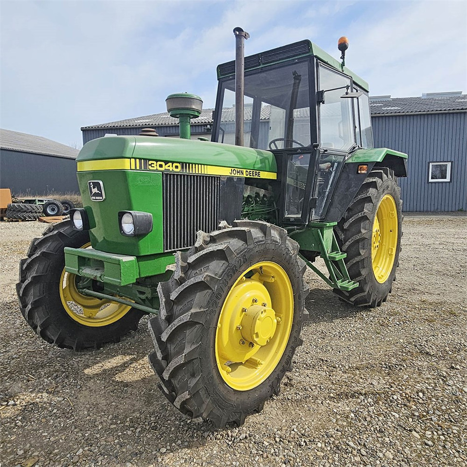 John Deere 3040 - Trator: foto 3 John Deere 3040 - Trator: foto 3