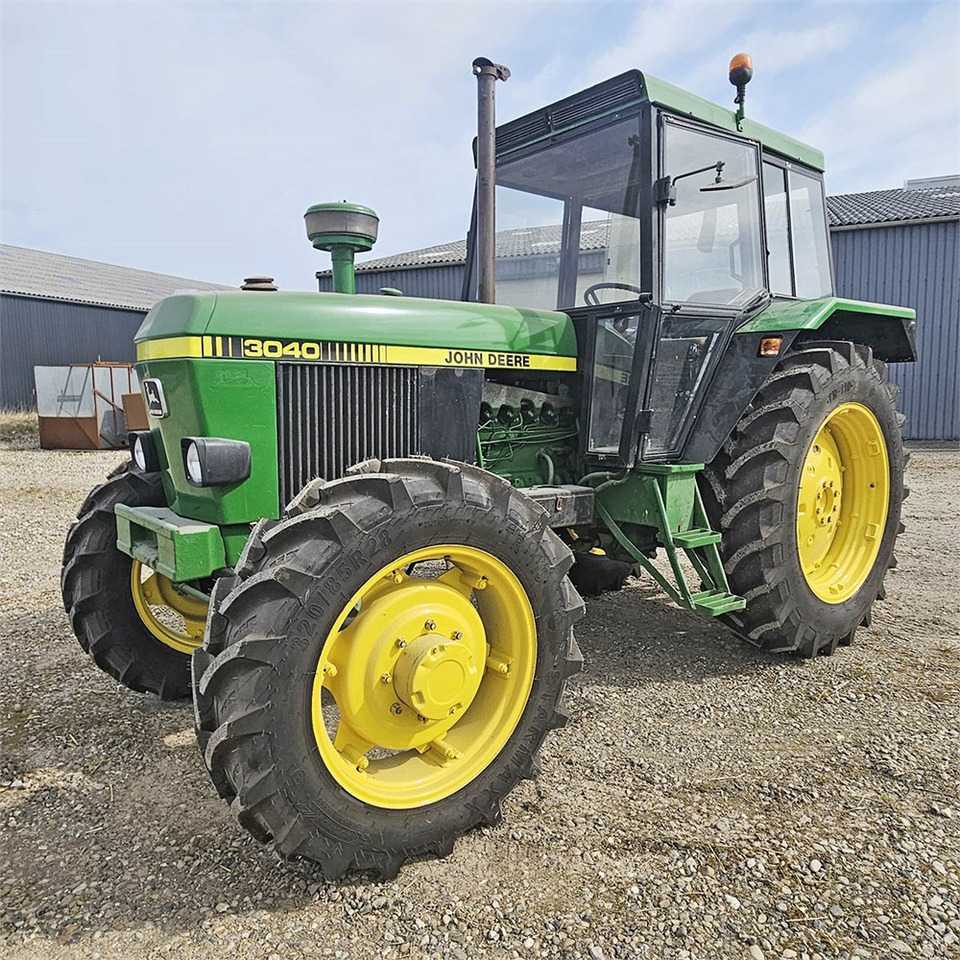 John Deere 3040 - Trator: foto 2 John Deere 3040 - Trator: foto 2