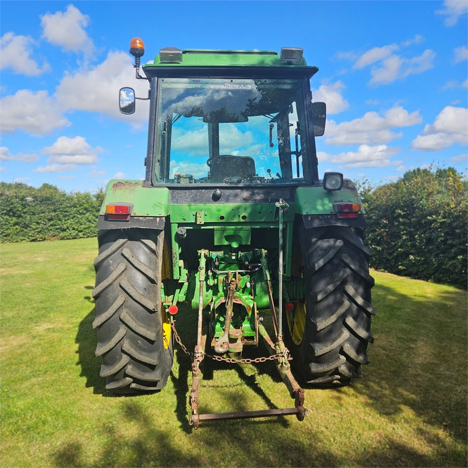 John Deere 3140 - Trator: foto 3 John Deere 3140 - Trator: foto 3