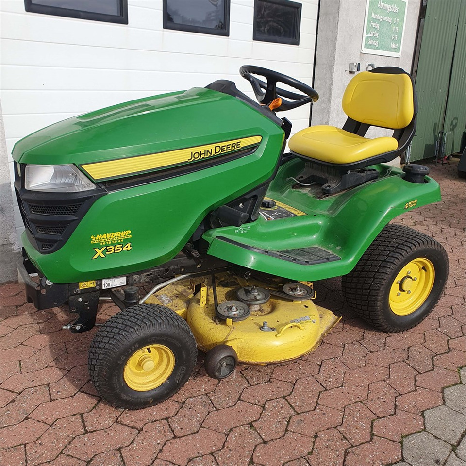 John Deere X354 - Cortador de grama: foto 1 John Deere X354 - Cortador de grama: foto 1