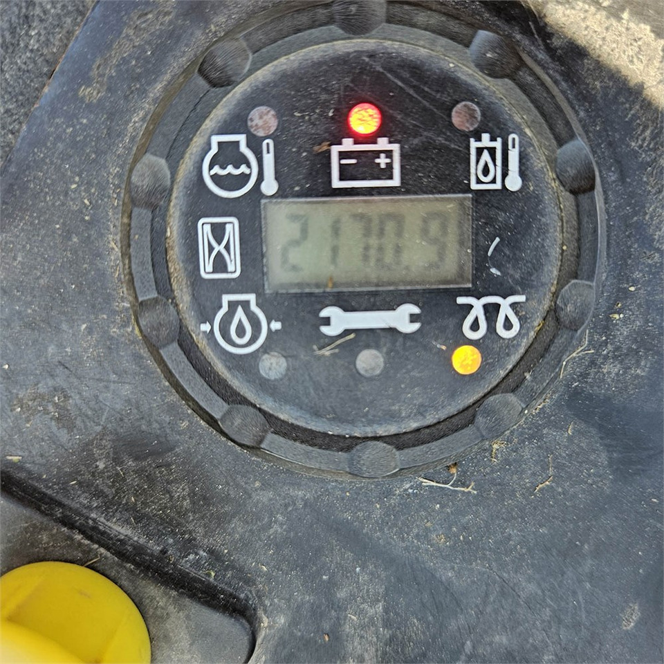 Locação de John Deere Z997R 60RD John Deere Z997R 60RD: foto 13 Locação de John Deere Z997R 60RD John Deere Z997R 60RD: foto 13