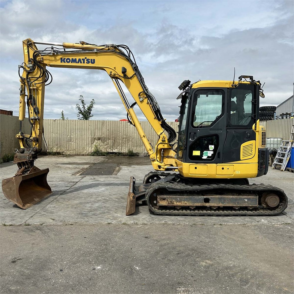 Komatsu PC88MR-8 - Mini escavadeira: foto 2 Komatsu PC88MR-8 - Mini escavadeira: foto 2