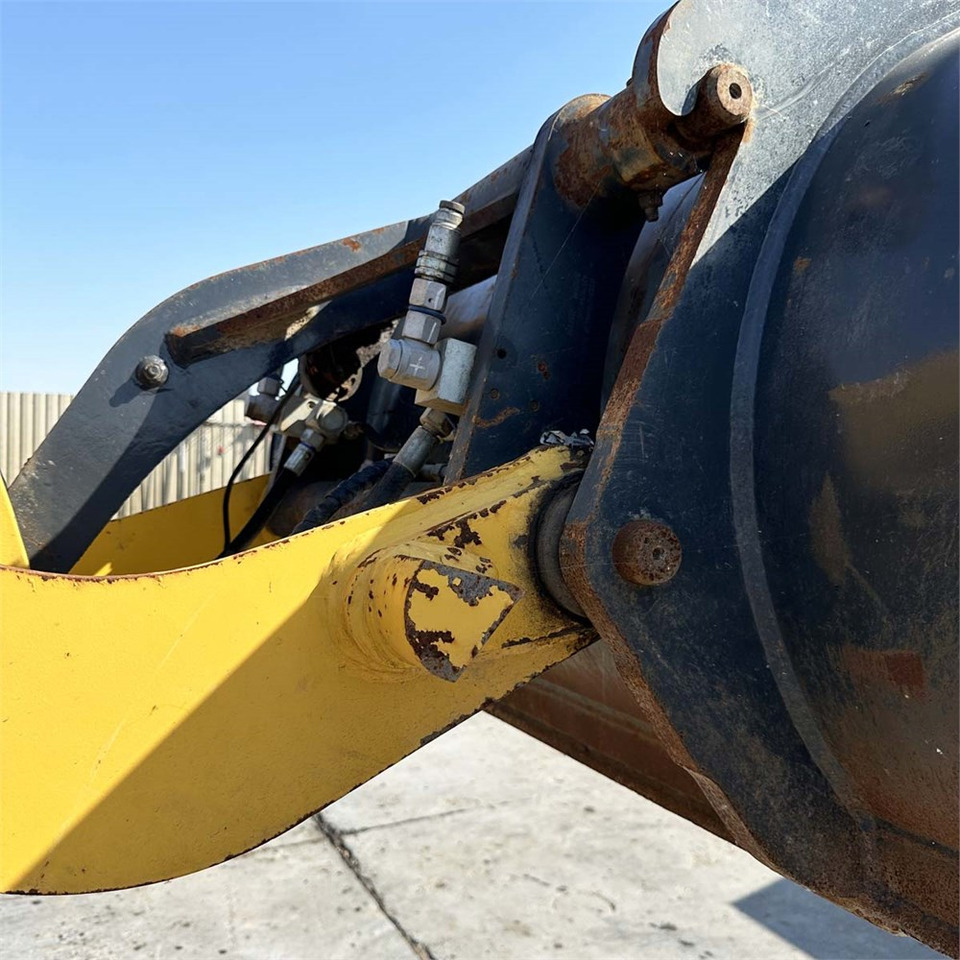 Carregadeira de rodas Komatsu WA70M: foto 17