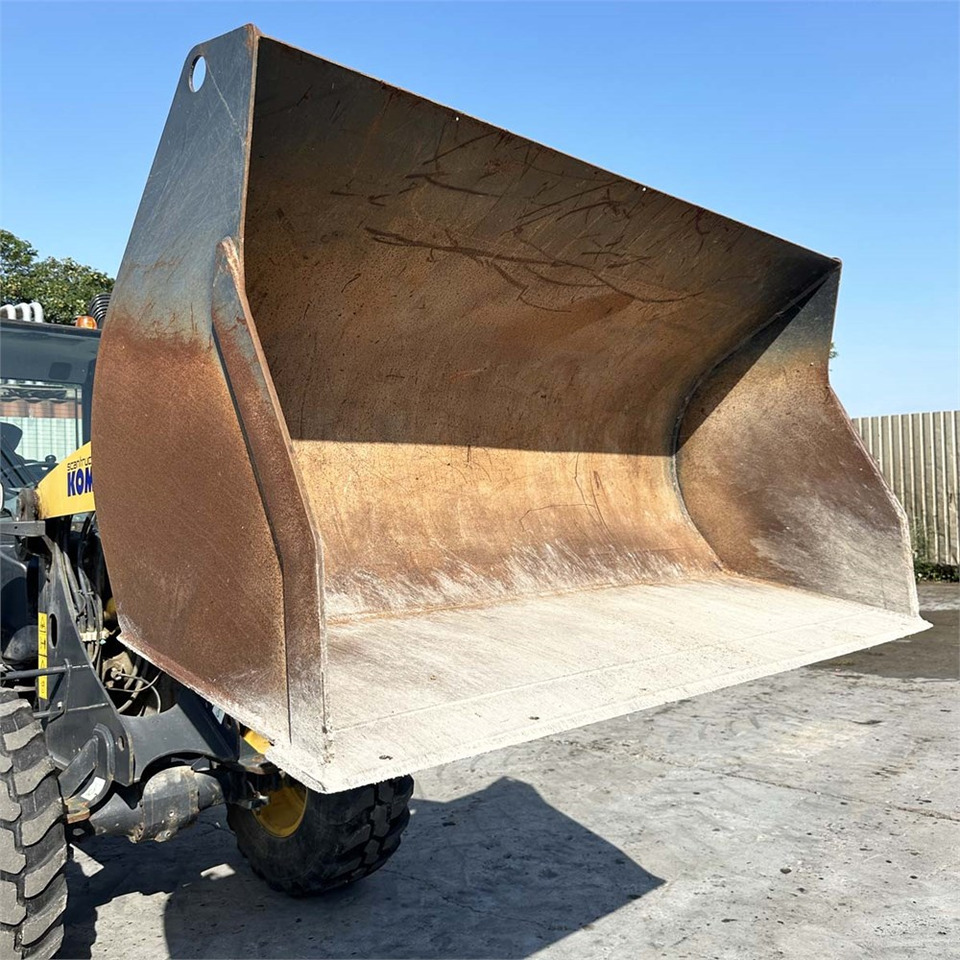 Carregadeira de rodas Komatsu WA70M: foto 11