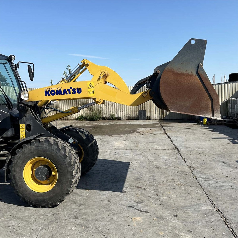 Carregadeira de rodas Komatsu WA70M: foto 10