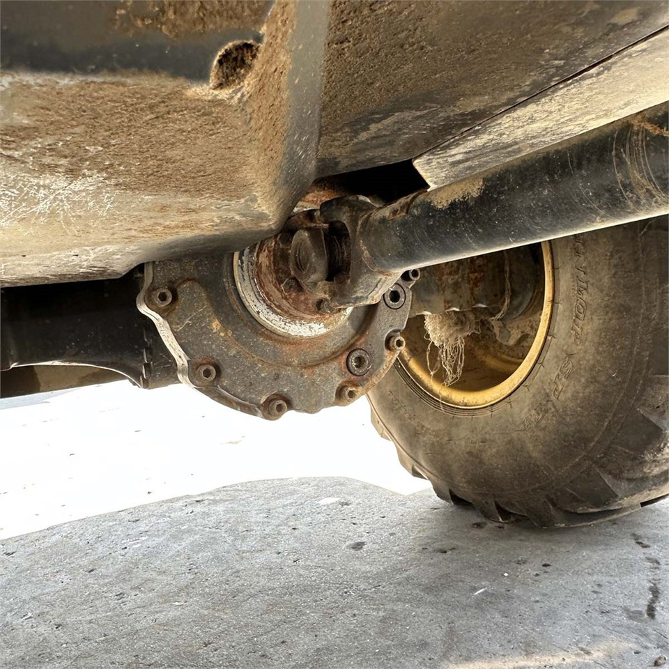 Carregadeira de rodas Komatsu WA70M: foto 36