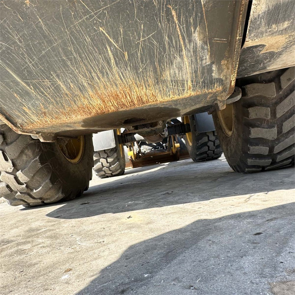 Carregadeira de rodas Komatsu WA70M: foto 37