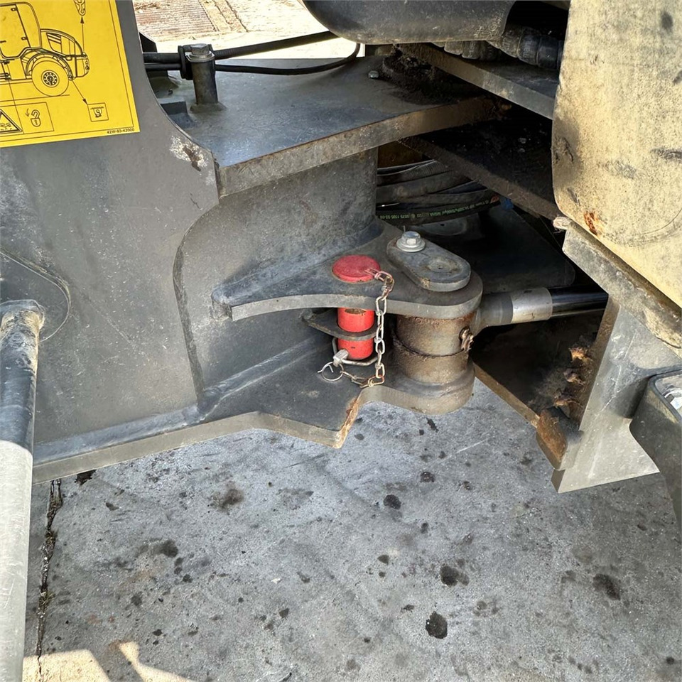 Carregadeira de rodas Komatsu WA70M: foto 33
