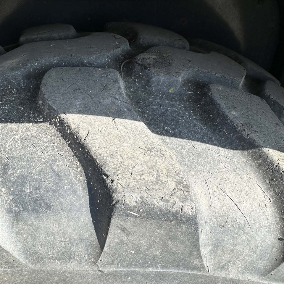 Carregadeira de rodas Komatsu WA70M: foto 41