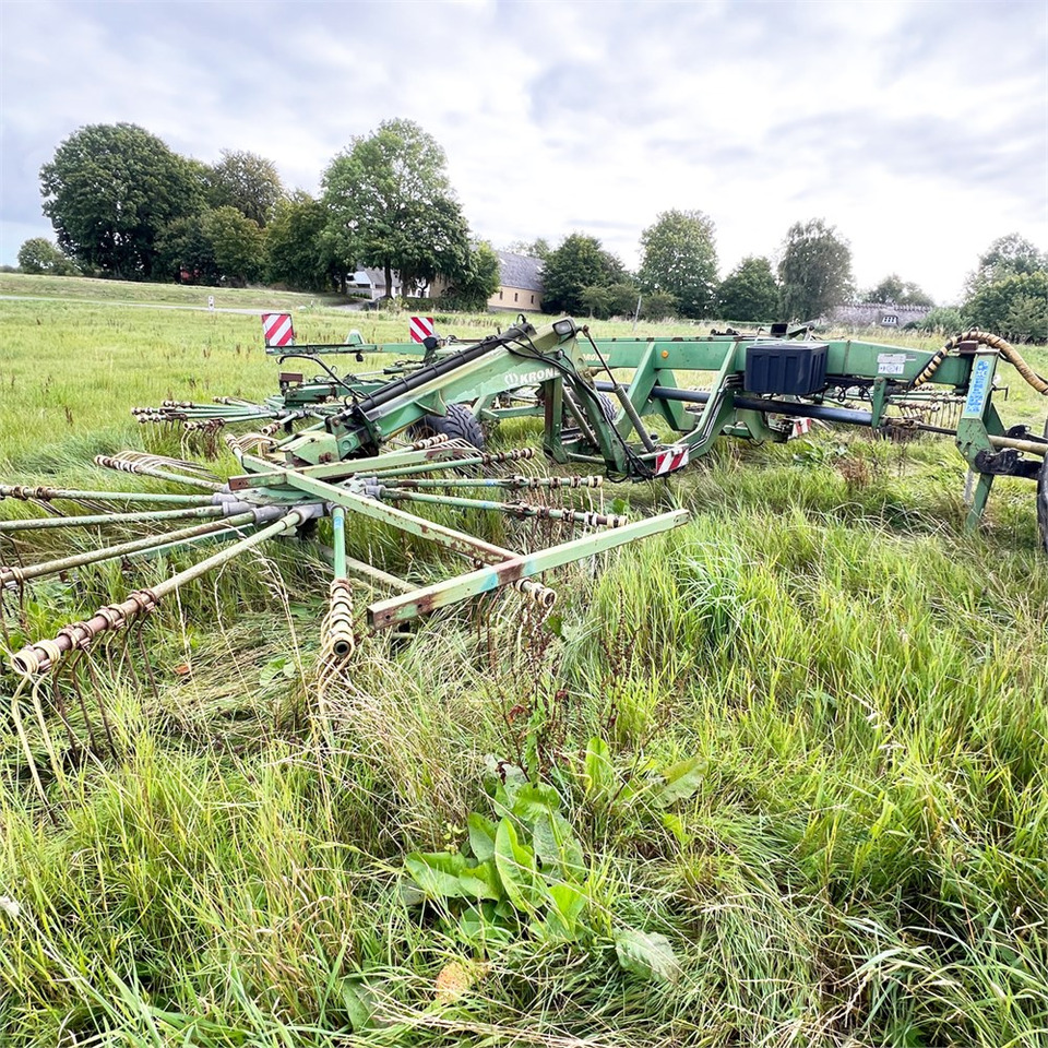 Locação de Krone Swadro 1400 Krone Swadro 1400: foto 11