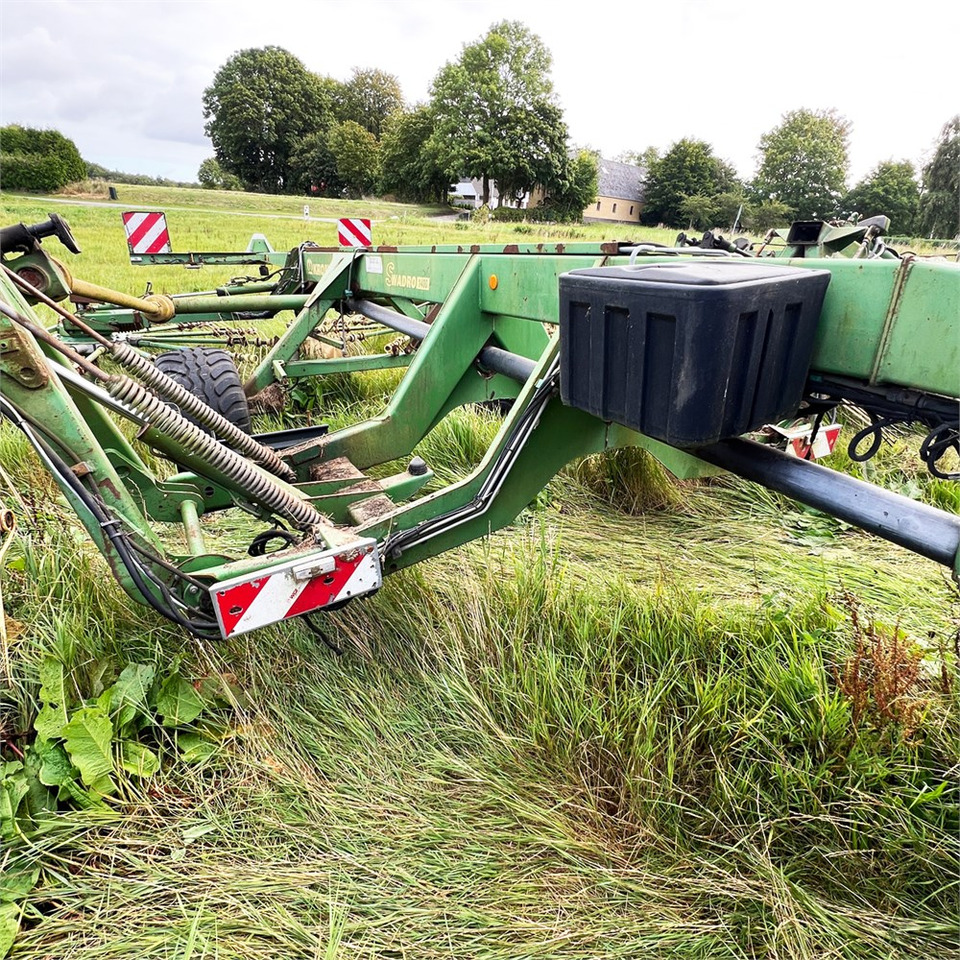 Locação de Krone Swadro 1400 Krone Swadro 1400: foto 19