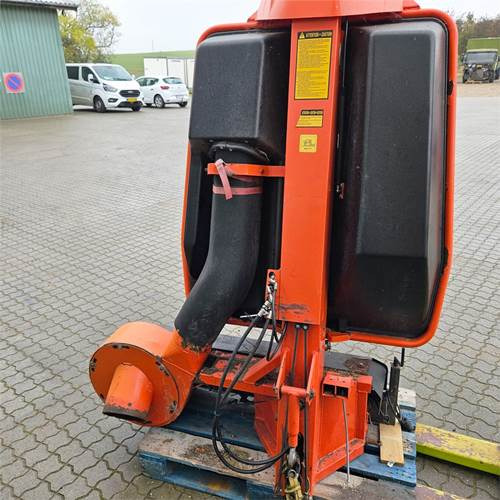Kubota Græsopsamler - Equipamentos para jardinagem: foto 2 Kubota Græsopsamler - Equipamentos para jardinagem: foto 2