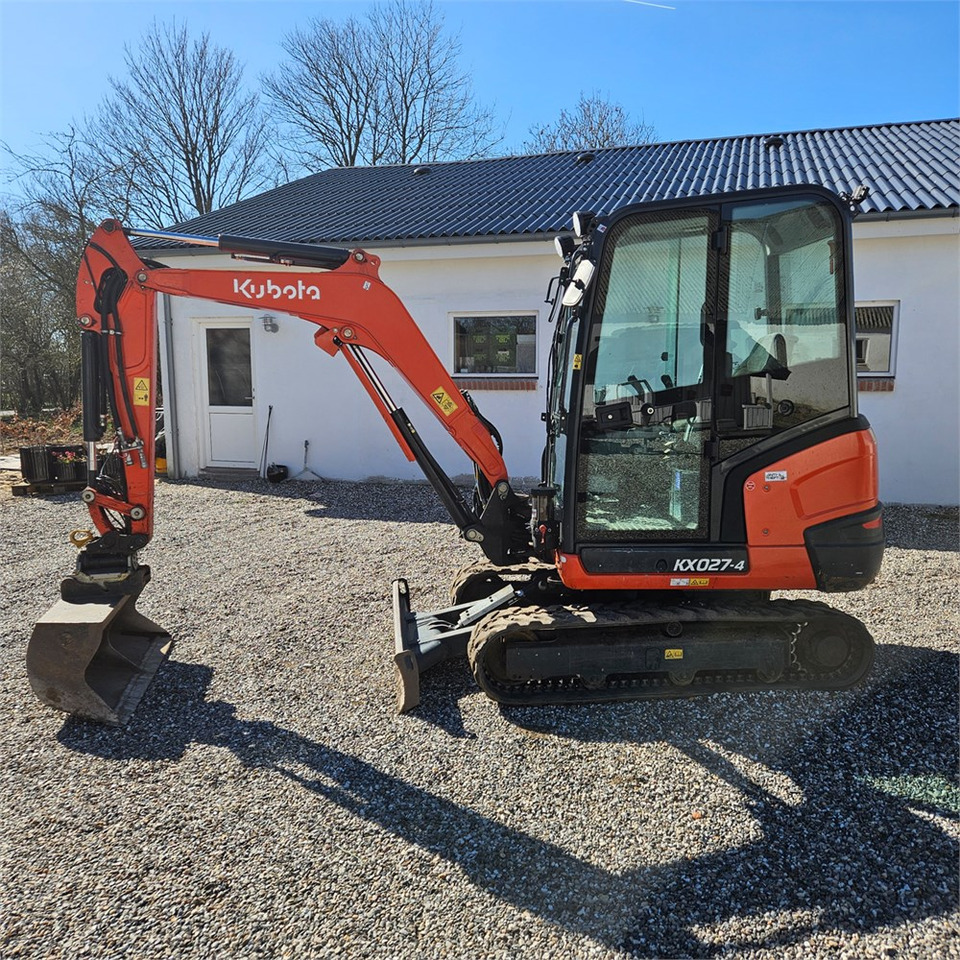 Kubota KX027-4 - Mini escavadeira: foto 5 Kubota KX027-4 - Mini escavadeira: foto 5