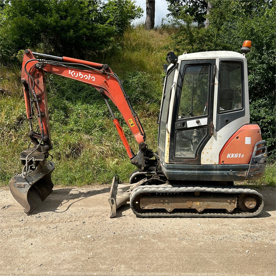 Kubota KX61-3 - Mini escavadeira: foto 1 Kubota KX61-3 - Mini escavadeira: foto 1