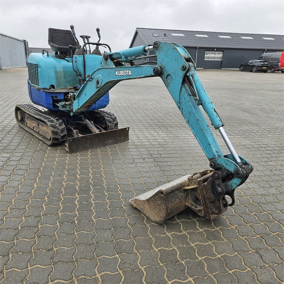 Kubota U-10 - Mini escavadeira: foto 3 Kubota U-10 - Mini escavadeira: foto 3