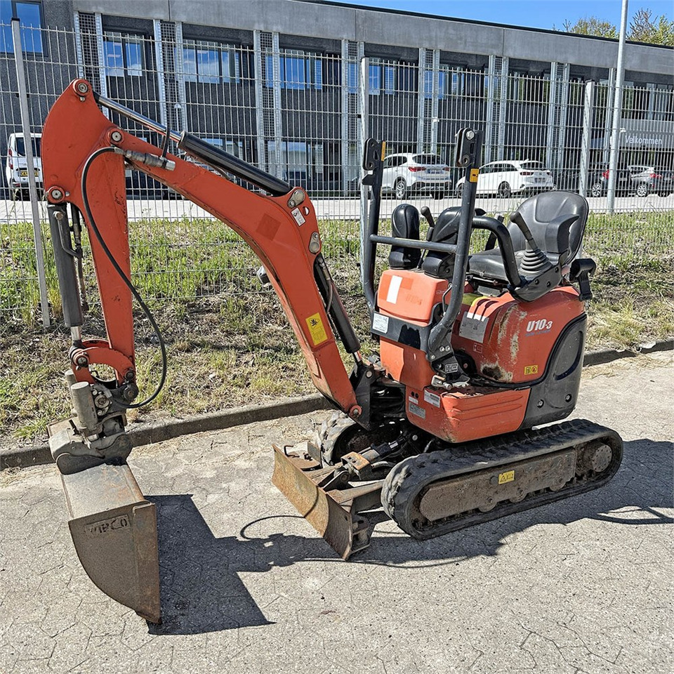 Kubota U10-3 - Mini escavadeira: foto 1 Kubota U10-3 - Mini escavadeira: foto 1