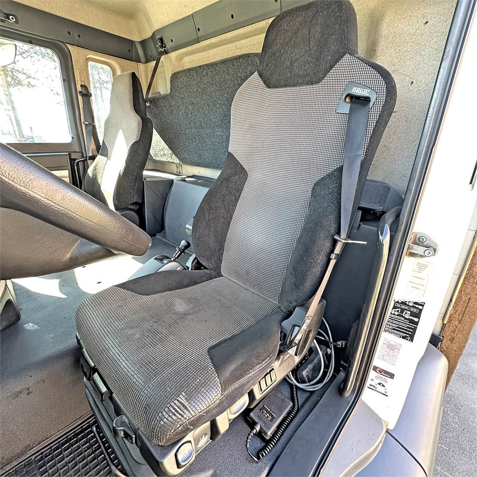 Locação de MAN TG 35. 8x2-6 BL MAN TG 35. 8x2-6 BL: foto 25 Locação de MAN TG 35. 8x2-6 BL MAN TG 35. 8x2-6 BL: foto 25