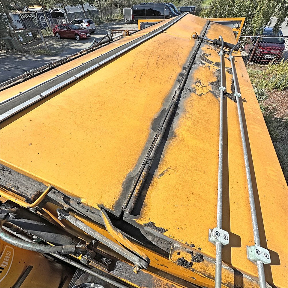 Locação de MAN TG 35. 8x2-6 BL MAN TG 35. 8x2-6 BL: foto 20 Locação de MAN TG 35. 8x2-6 BL MAN TG 35. 8x2-6 BL: foto 20