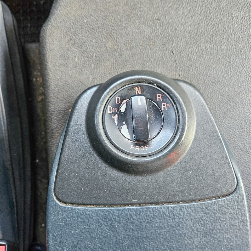 Caminhão furgão MAN TGL 12.250: foto 33