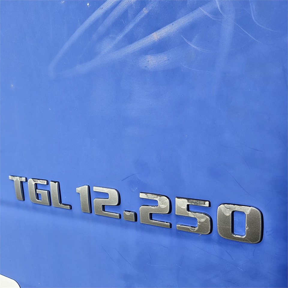 Caminhão furgão MAN TGL 12.250: foto 40