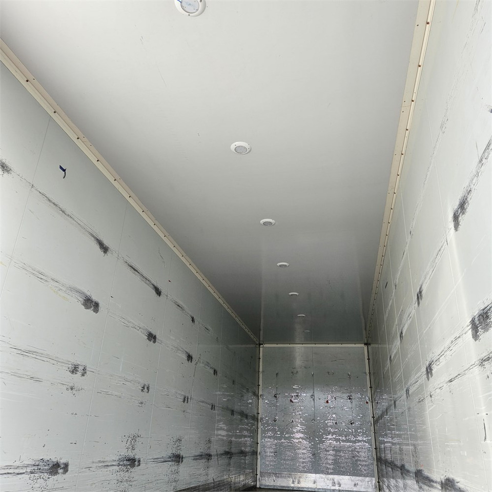 Caminhão furgão MAN TGL 12.250: foto 42